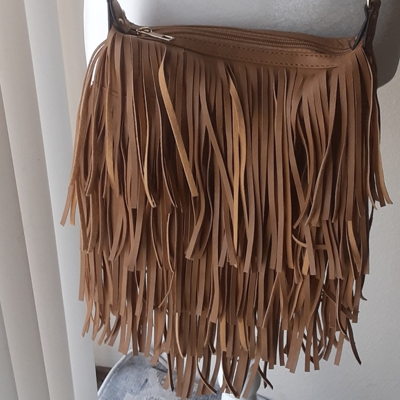 Yoki Tan Fringe Shoulder/ Crossbody Purse - Picture 2 of 8